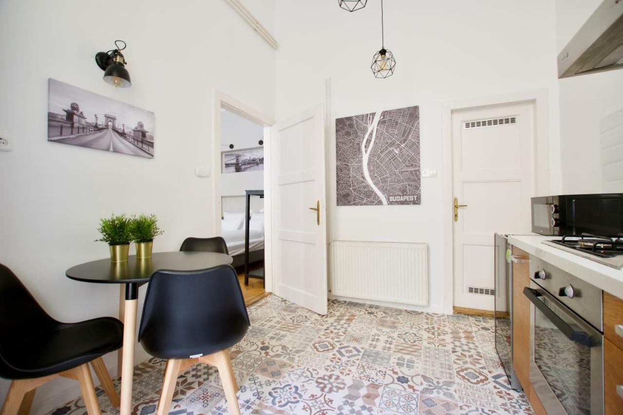 Standard Apartment By Hi5 - Steindl Street Boedapest Buitenkant foto